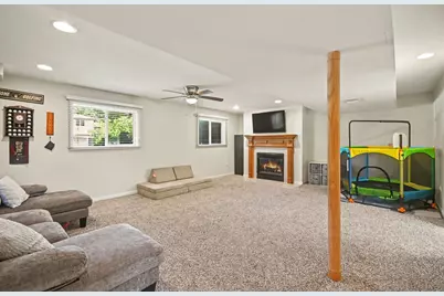 15329 Maple Drive, Oak Forest, IL 60452 - Photo 17