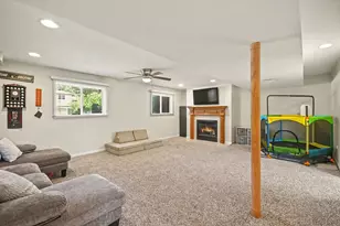 15329 Maple Dr, Oak Forest, IL 60452 - Photo 17