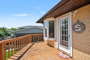 15329 Maple Dr, Oak Forest, IL 60452 - Photo 21