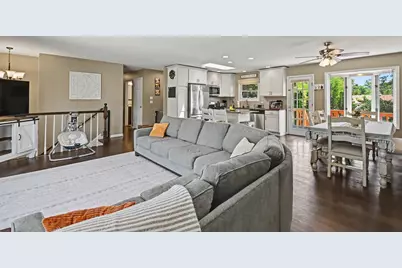 15329 Maple Drive, Oak Forest, IL 60452 - Photo 3