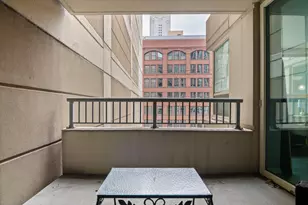 345 N La Salle Dr, Chicago, IL 60654 - Photo 9