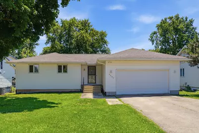 2004 W 4th Street, Dixon, IL 61021 - Photo 1