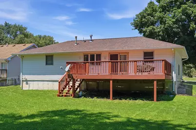 2004 W 4th Street, Dixon, IL 61021 - Photo 3