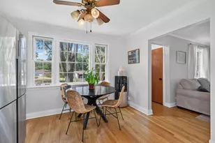 1010 E Evergreen St, Wheaton, IL 60187 - Photo 7