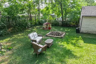1010 E Evergreen St, Wheaton, IL 60187 - Photo 29