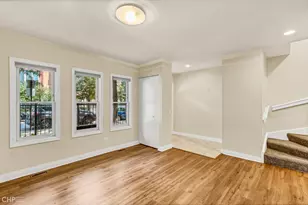 530 N Peoria St, Chicago, IL 60642 - Photo 3