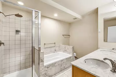 530 N Peoria Street, Chicago, IL 60642 - Photo 21