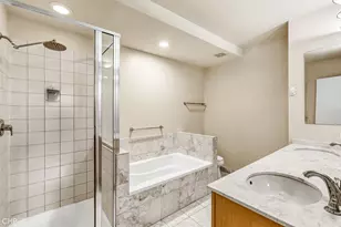 530 N Peoria St, Chicago, IL 60642 - Photo 21