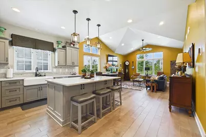 4745 S Cottage Lane, Pleasant Prairie, WI 53158 - Photo 3