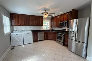 2204 Campbell St, Rolling Meadows, IL 60008 - Photo 3