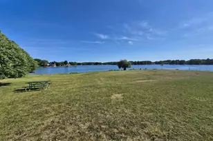140 Lamplighter, Poplar Grove, IL 61065 - Photo 21