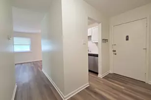 889 Trace Dr, Buffalo Grove, IL 60089 - Photo 11