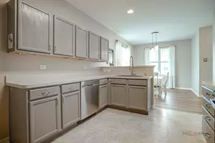 13204 W Sheffield Ln, Beach Park, IL 60083 - Photo 11