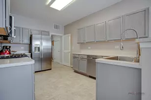 13204 W Sheffield Ln, Beach Park, IL 60083 - Photo 13