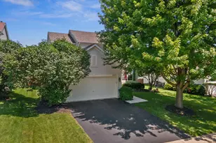 2460 Hartfield Dr, Montgomery, IL 60538 - Photo 3