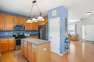 2460 Hartfield Dr, Montgomery, IL 60538 - Photo 9