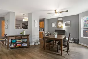 681 W Huron Hills Trail, Round Lake Heights, IL 60073 - Photo 9