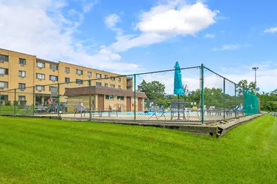 6670 S Brainard Avenue #404, Countryside, IL 60525 - Photo 17