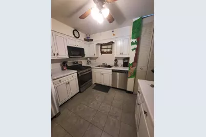 6670 S Brainard Avenue #404, Countryside, IL 60525 - Photo 11