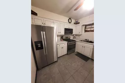 6670 S Brainard Avenue #404, Countryside, IL 60525 - Photo 9