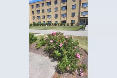 6670 S Brainard Avenue #404, Countryside, IL 60525 - Photo 1