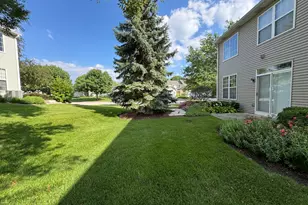 2956 Rutland Cir, Naperville, IL 60564 - Photo 15