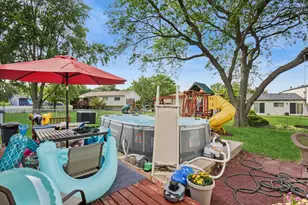 330 Shield Ct, Bolingbrook, IL 60440 - Photo 17
