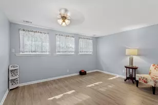 330 Shield Ct, Bolingbrook, IL 60440 - Photo 13