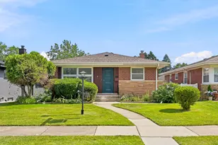 5107 Fairview Ln, Skokie, IL 60077 - Photo 1
