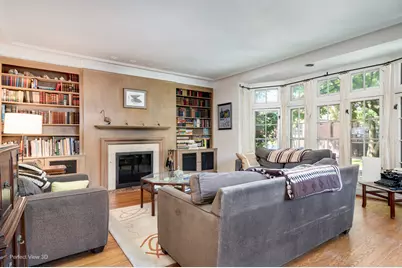 5811 N Christiana Avenue, Chicago, IL 60659 - Photo 3