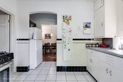 5811 N Christiana Avenue, Chicago, IL 60659 - Photo 9