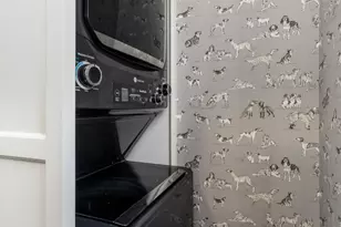 222 E Chestnut St, Chicago, IL 60611 - Photo 23