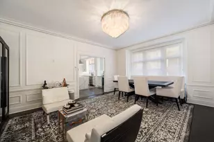 222 E Chestnut St, Chicago, IL 60611 - Photo 7
