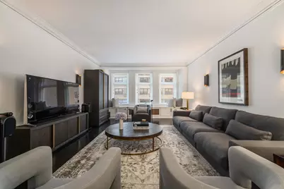 222 E Chestnut Street #11B, Chicago, IL 60611 - Photo 5