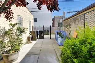 3261 W Palmer St, Chicago, IL 60647 - Photo 23