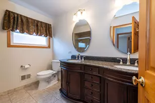 9227 Merrill Ave, Morton Grove, IL 60053 - Photo 23