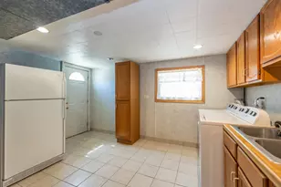 9227 Merrill Ave, Morton Grove, IL 60053 - Photo 29