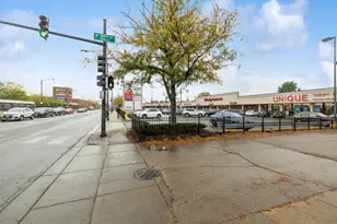 3213 S Lituanica Ave, Chicago, IL 60608 - Photo 21