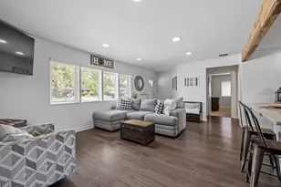 1621 Barthelone St, Crest Hill, IL 60403 - Photo 3