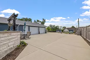1621 Barthelone St, Crest Hill, IL 60403 - Photo 21