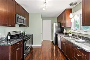 22 Forest Ln, Elk Grove Village, IL 60007 - Photo 11