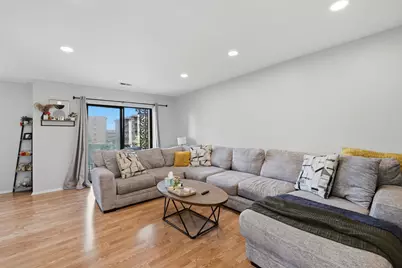 9331 Landings Lane #305, Des Plaines, IL 60016 - Photo 3