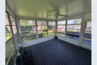 2010 Carleton Road, Hoffman Estates, IL 60169 - Photo 17