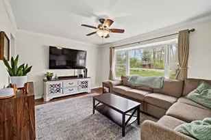 8911 Pine Ave, Wonder Lake, IL 60097 - Photo 9