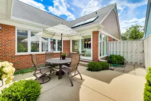 1819 N Normandy Ct, Arlington Heights, IL 60004 - Photo 33