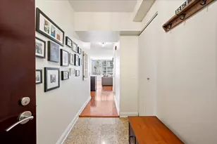 33 W Ontario St, Chicago, IL 60654 - Photo 3