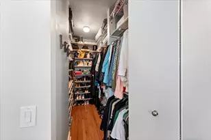 33 W Ontario St, Chicago, IL 60654 - Photo 13