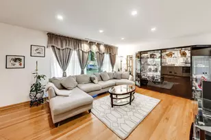 8919 Olcott Ave, Morton Grove, IL 60053 - Photo 3