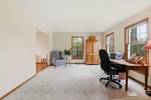 637 N Lyle Ave, Elgin, IL 60123 - Photo 11