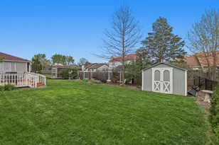 637 N Lyle Ave, Elgin, IL 60123 - Photo 23